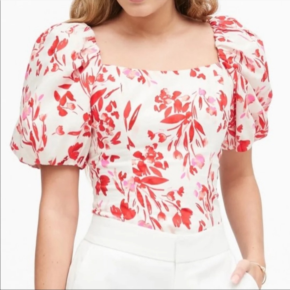 Banana Republic Red Floral Puff Sleeve Crop Top size XS - like new, worn once.